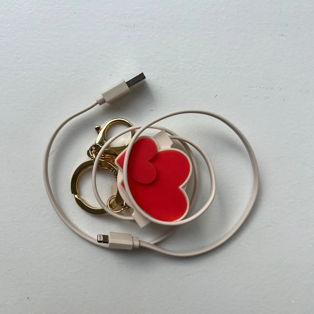 BAN.DO Retractable Charging Cords on Heart Keychain / Purse Charm • New w/o Box
